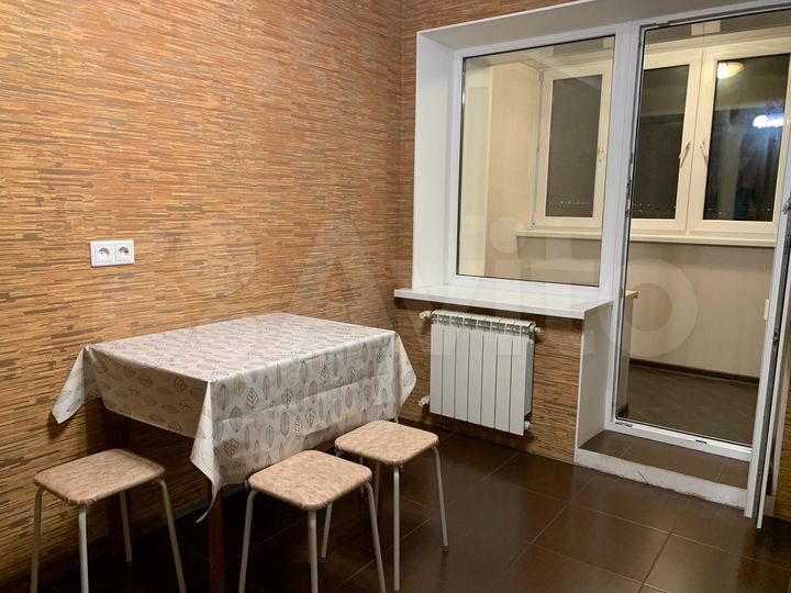 2-к. квартира, 58 м², 9/10 эт.