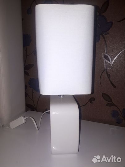 Лампа светильник прикроватная настольная