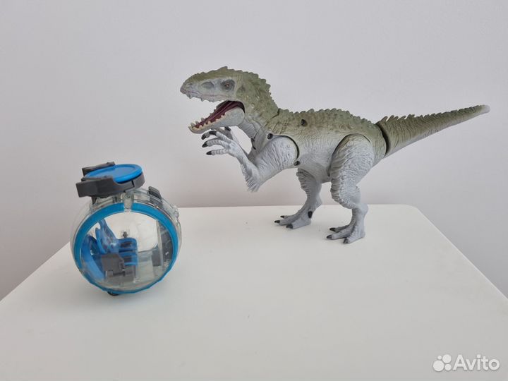 Hasbro 2015 - Мир Юрского периода - Indominus Rex