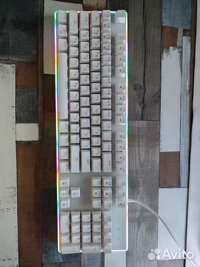 Механическая клавиатура с подсветкой