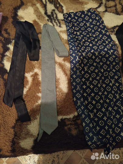 Галстуки и ремни женские