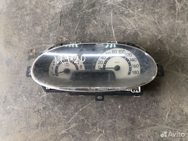 Панель приборов Toyota Funcargo