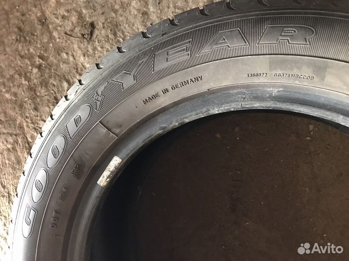 Goodyear EfficientGrip 195/60 R16