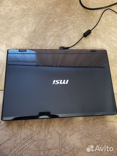 Ноутбук MSI