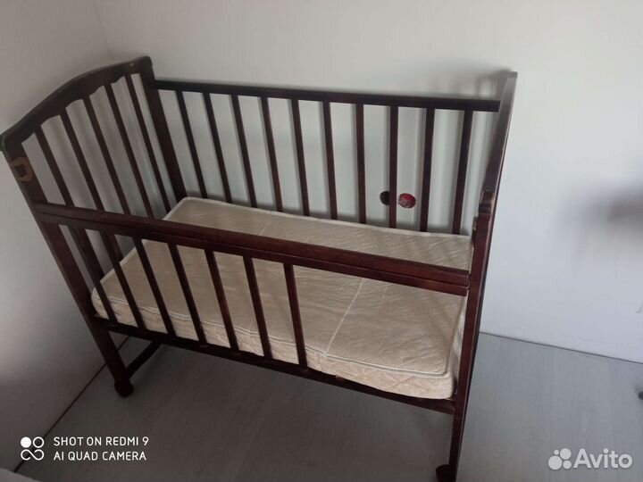 Детская кроватка