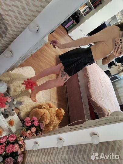 Кожаные шорты женские 42 (25)