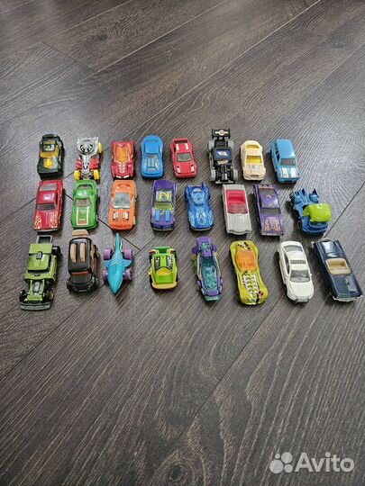 Hot wheels машинки