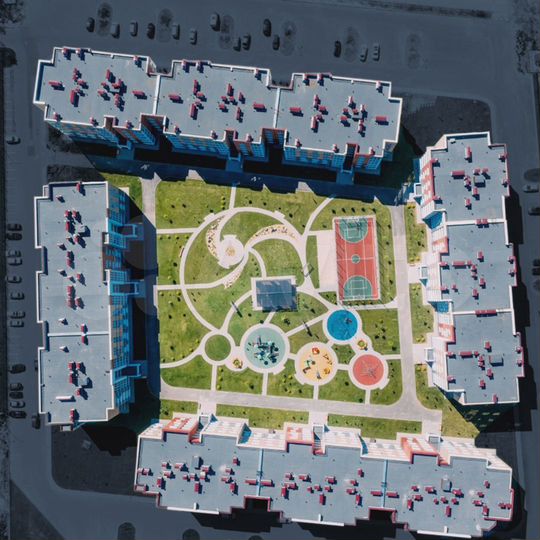 2-к. квартира, 82 м², 1/5 эт.