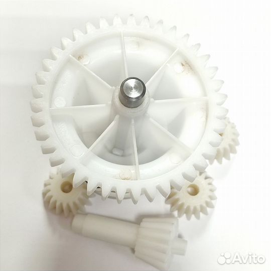 Шестерни к кухонным комбайнам Kenwood KW706628