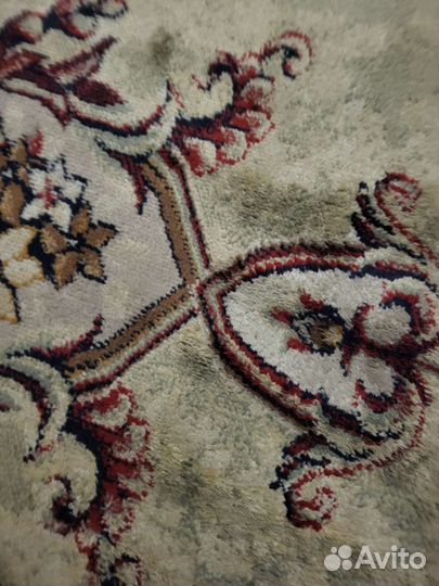 Ковер напольный без пятен Чистый