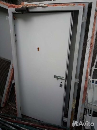 Дверь металлическая противопожарная