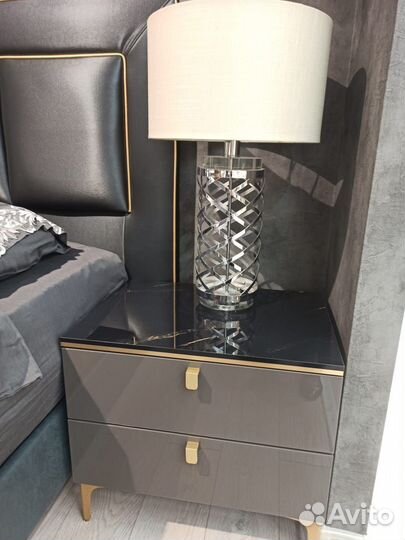 Тумба прикроватная