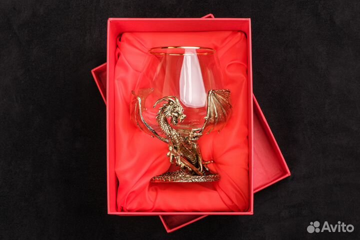 Подарочный бокал для коньяка Дракон в коробке