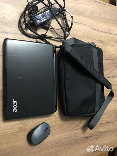 Нетбук Acer Aspire One 1810TZ