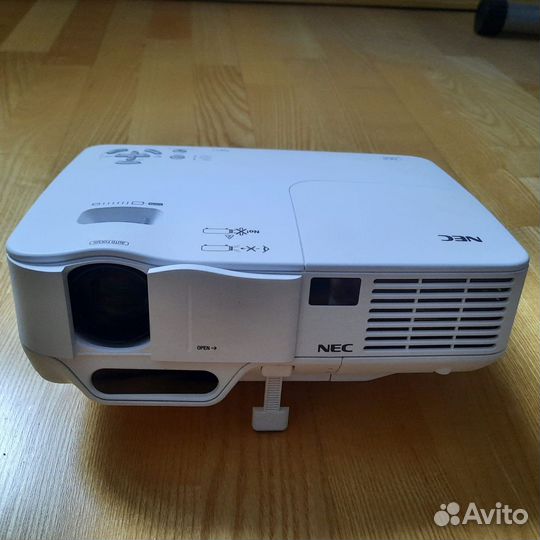 Проектор Nec NP43