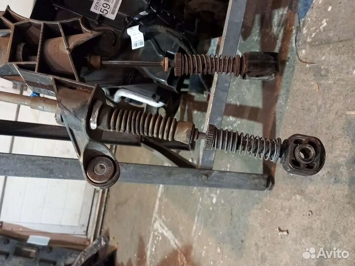 Тросы кулисы МКПП VW Tiguan 1