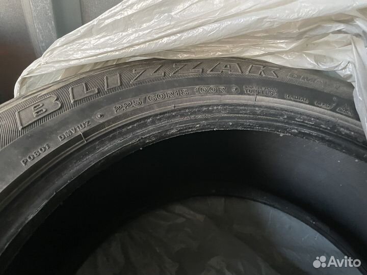 Bridgestone Blizzak DM-V1 225/60 R18 100R