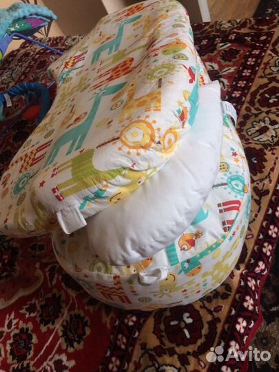 Подушка для кормления