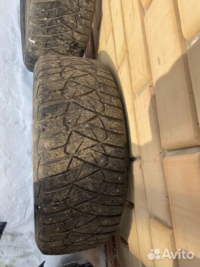 Goodyear UltraGrip 215/55 R17