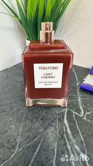 Tom Ford lost cherry 98ml парф. вода с витрины