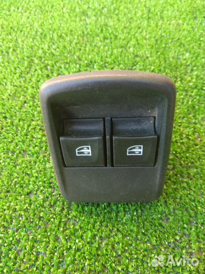 Блок управления стеклоподъемниками Renault Logan I