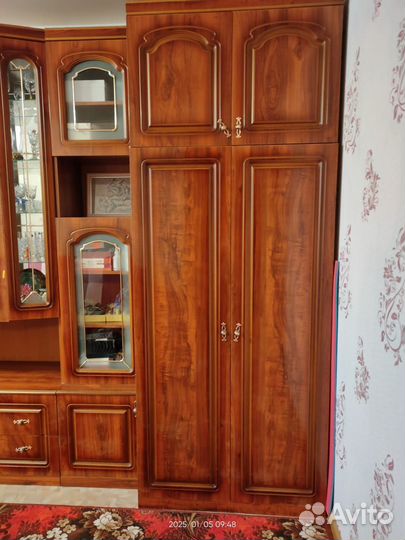 Стенка в гостиную бу