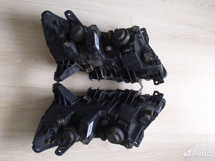 Фара-1, правая на Джили Эмгранд ес7