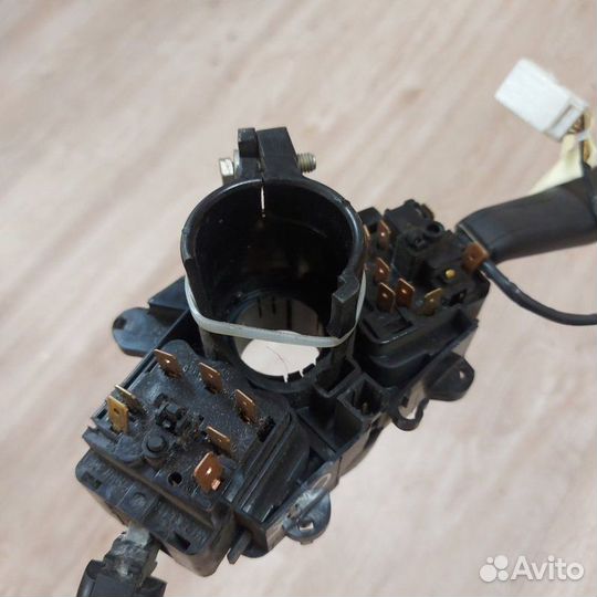 Подрулевой переключатель LADA Kalina 1118 седан