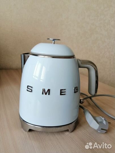 Чайник электрический новый smeg