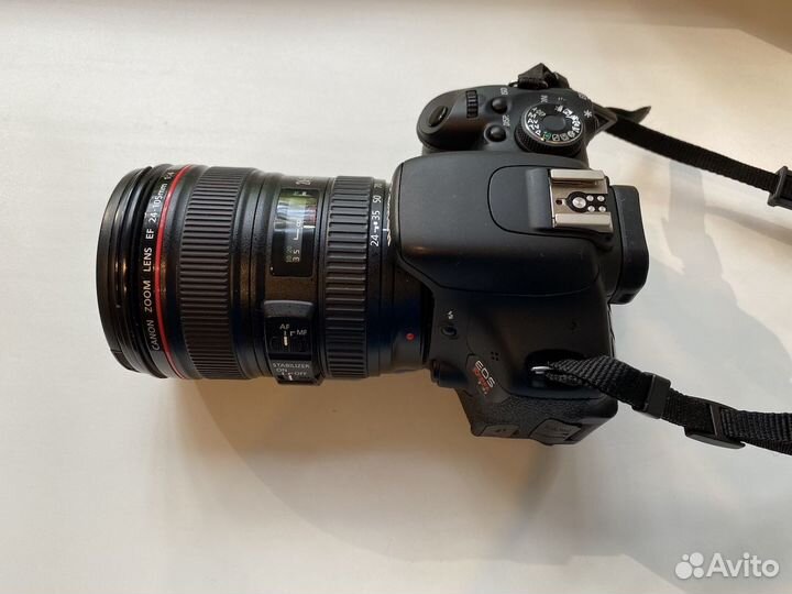 Зеркальный фотоаппарат Canon EOS 600d