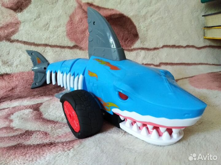 Акула Hot Wheels