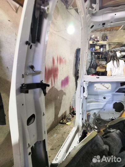 Audi A6 C7 центральные стойки кузова