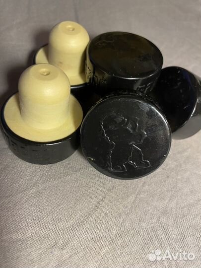 Пробки б/у; 26 штук