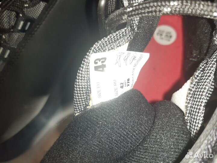 Лыжные ботинки 42 размер. Новые