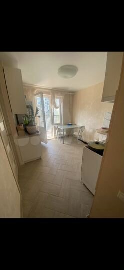 Комната 10 м² в 2-к., 20/25 эт.