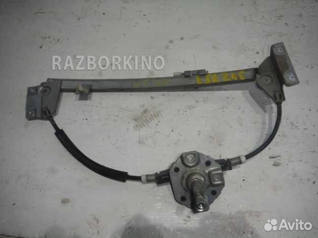 Стеклоподъемник механический задний правый 4438394