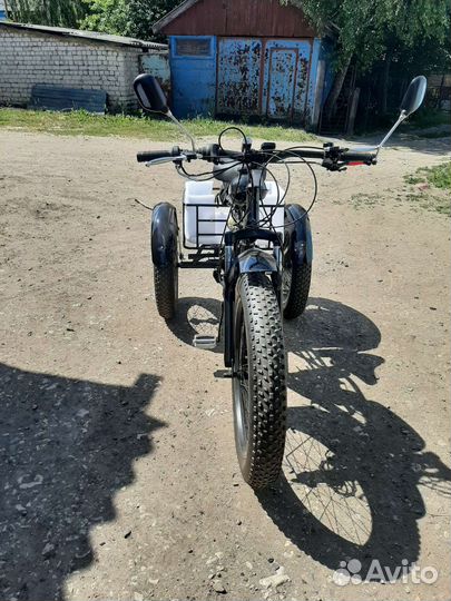 Велосипед трицикл