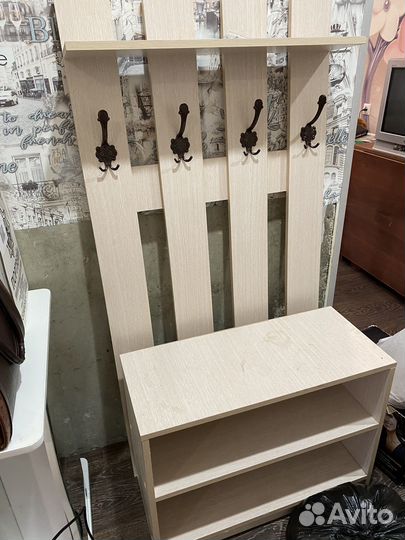 Вешалка и обувница