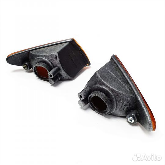 Передние поворотники оранжевые Suzuki Lets 2