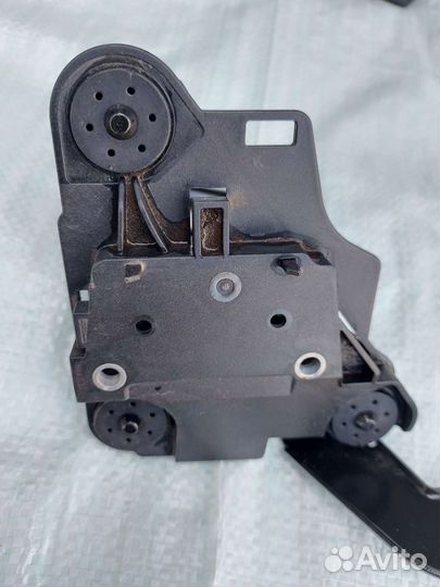 Кронштейн блока ABS Audi A3 8V