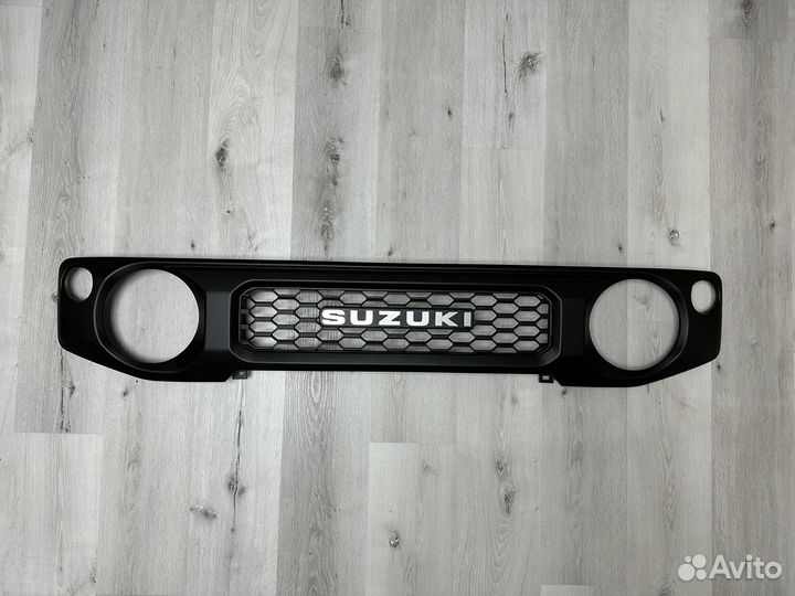 Решетка радиатора suzuki jimny 2018-н.в