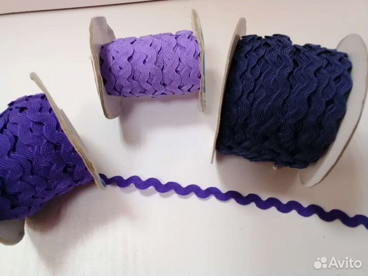 Тесьма вьюнчик. Лента атлас 50мм