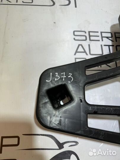 Крепление бампера заднее левое Kia Ceed JD D4FB