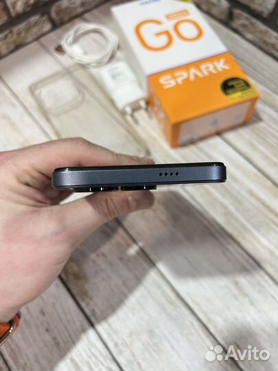 TECNO Spark Go 2024, 4/128 ГБ