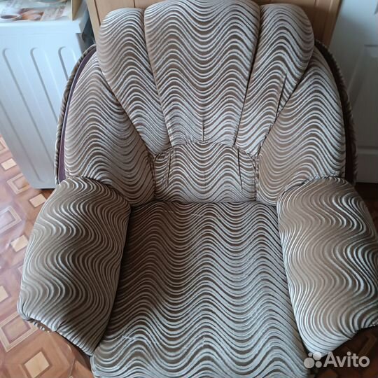 Продам кресло бу