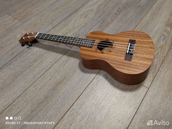 Укулеле тенор Fabio (новая)