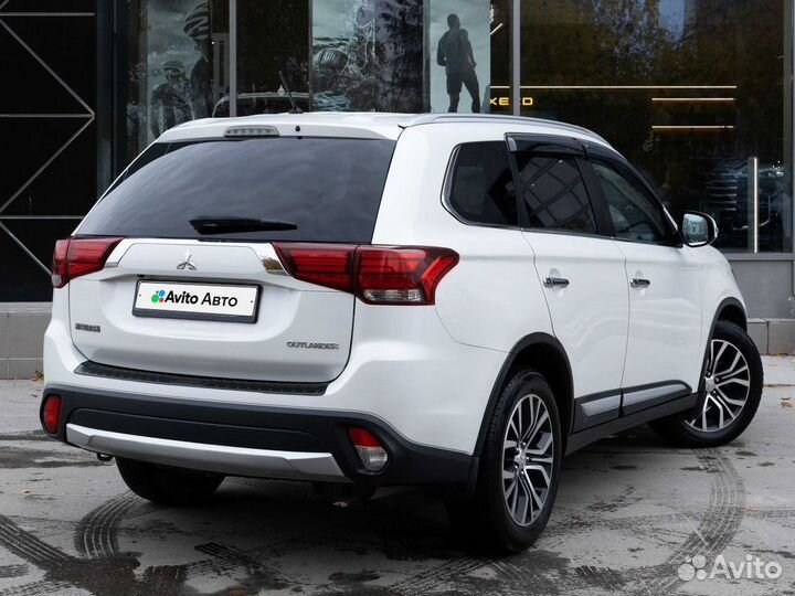 Mitsubishi Outlander 2.0 CVT, 2015, 118 194 км