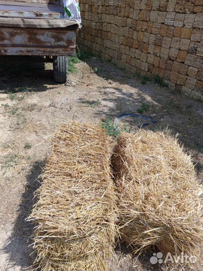 Солома в тюках