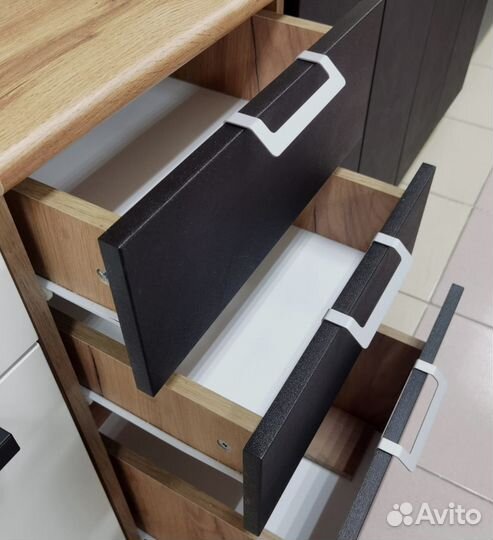 Кухня 1,6 Кассия мдф Крафт (фреза/Венеция Черный)