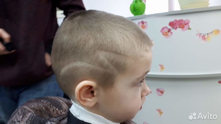 Стрижки в качестве модели Королёв